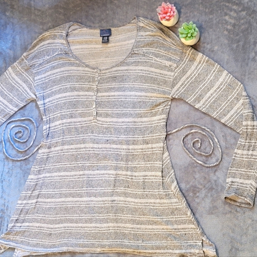 Maternity Long Sleeve Adjustable Shirt
